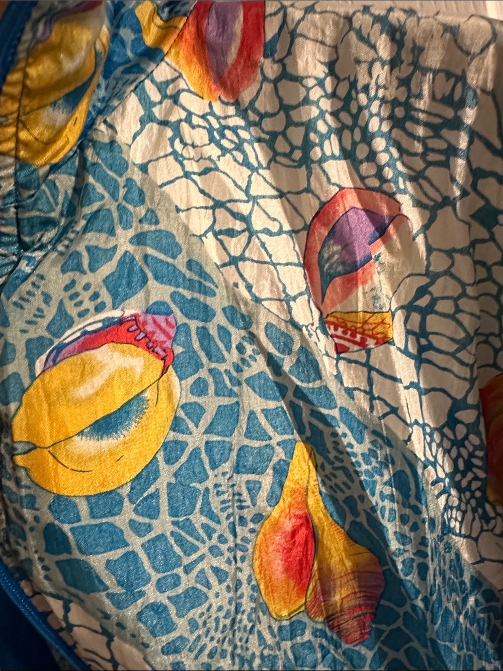 Blue Patterned Shell-Print Women's Raincoat - Picture 7 of 7